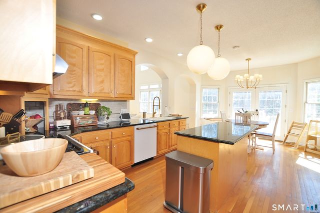 112 Gilbert Lane, South Windsor, CT 06074