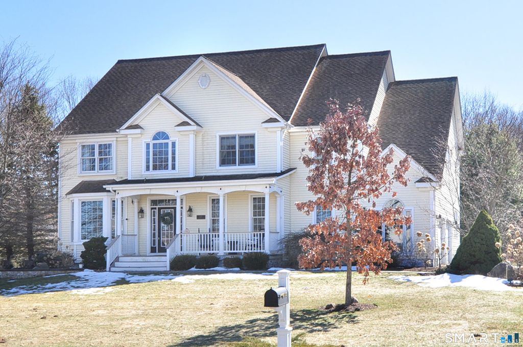 112 Gilbert Lane, South Windsor, CT 06074