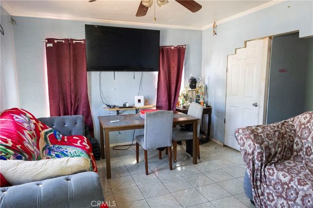 650 W 107th Street, Los Angeles, CA 90044