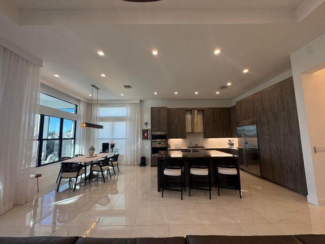 9933 Migration Point, Palm Beach Gardens, FL 33412