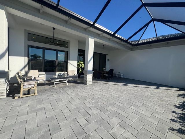 9933 Migration Point, Palm Beach Gardens, FL 33412