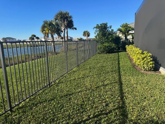 9933 Migration Point, Palm Beach Gardens, FL 33412