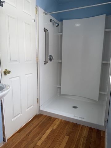 15 Calvin St, Braintree, MA 02184