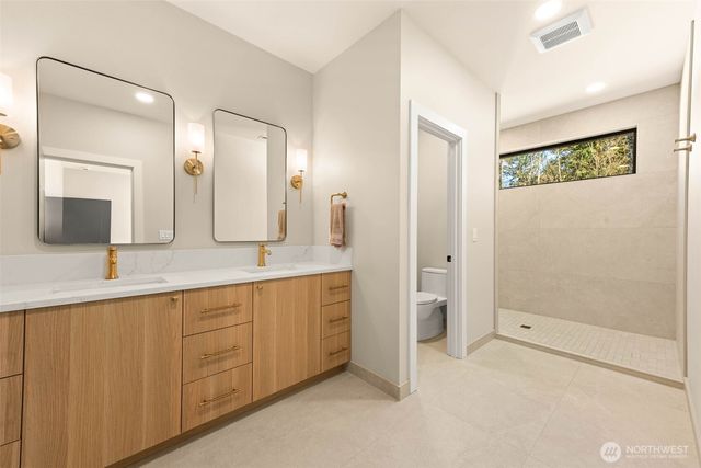 9415 139th Street Ct E, Puyallup, WA 98373