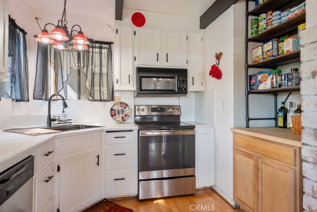17247 Encina Drive, Lake Elsinore, CA 92530