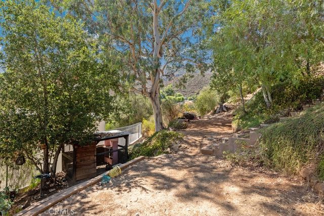 17247 Encina Drive, Lake Elsinore, CA 92530