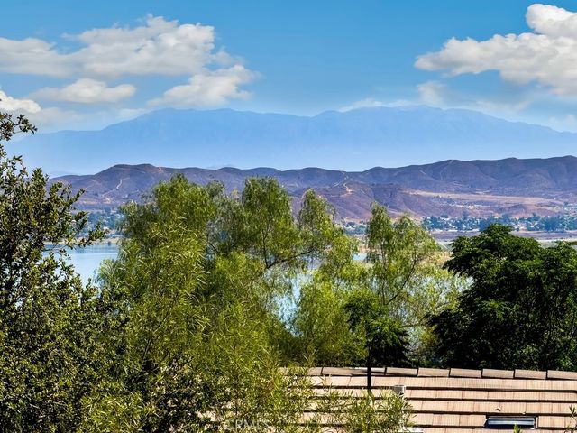 17247 Encina Drive, Lake Elsinore, CA 92530