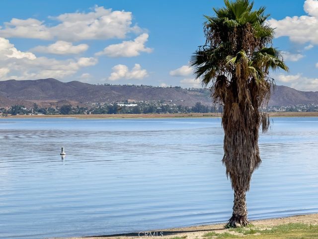 17247 Encina Drive, Lake Elsinore, CA 92530