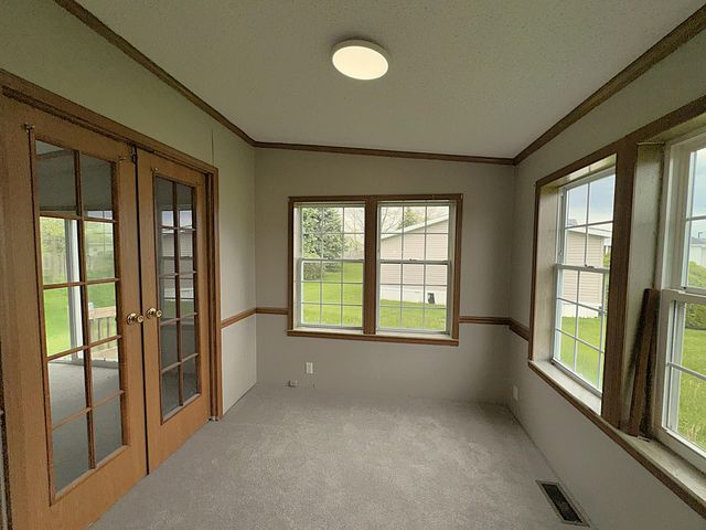 388 Laurel Drive, Monroe, MI 48161