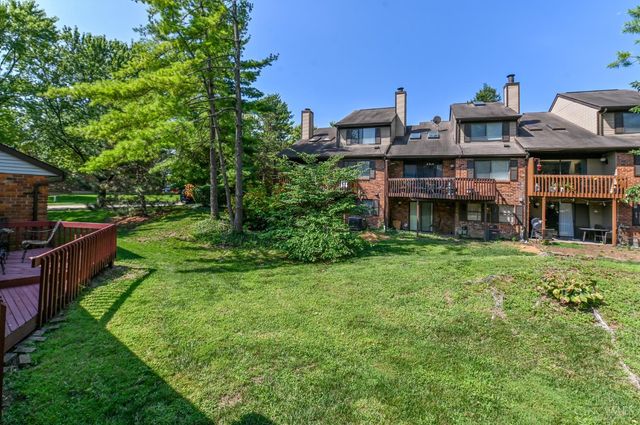 275 Bennington Way, Springdale, OH 45246