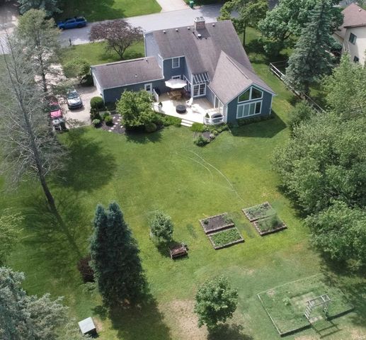 50588 Linden Grove Lane, Granger, IN 46530