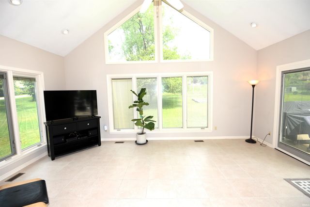 50588 Linden Grove Lane, Granger, IN 46530