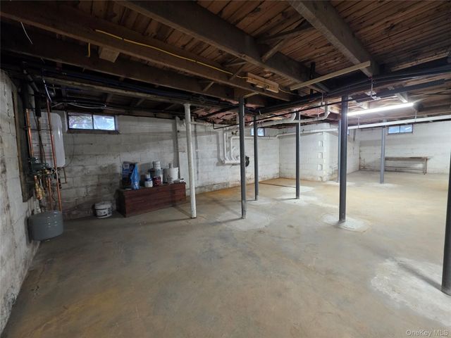 200 Deforest Road, Dix Hills, NY 11746