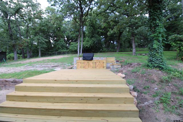 640 Callender Lake Dr, Murchison, TX 75778