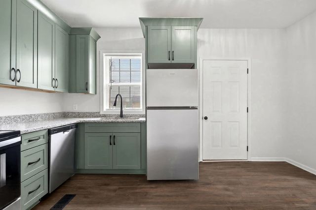 338 Clark St, Sparta, TN 38583