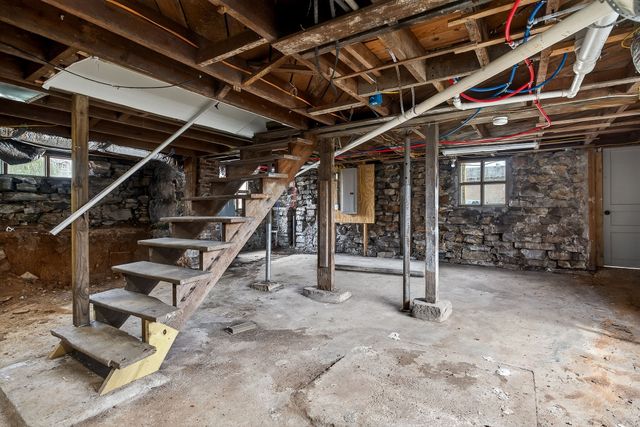 338 Clark St, Sparta, TN 38583