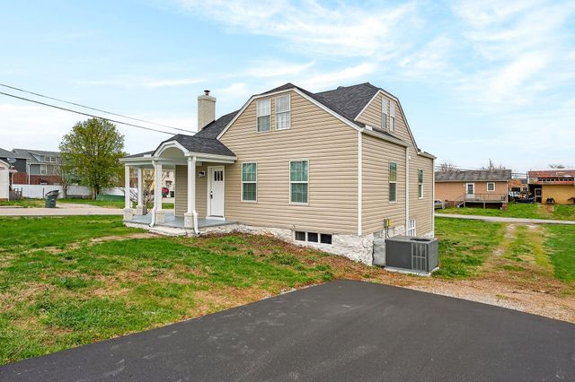 338 Clark St, Sparta, TN 38583