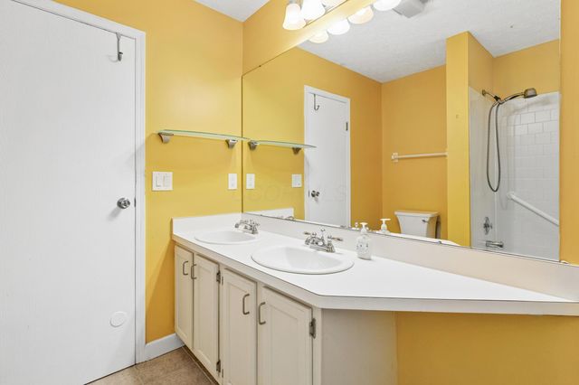 4990 Deer Forest Place, Westerville, OH 43081