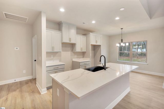 112 Brookridge Drive, Anderson, SC 29624