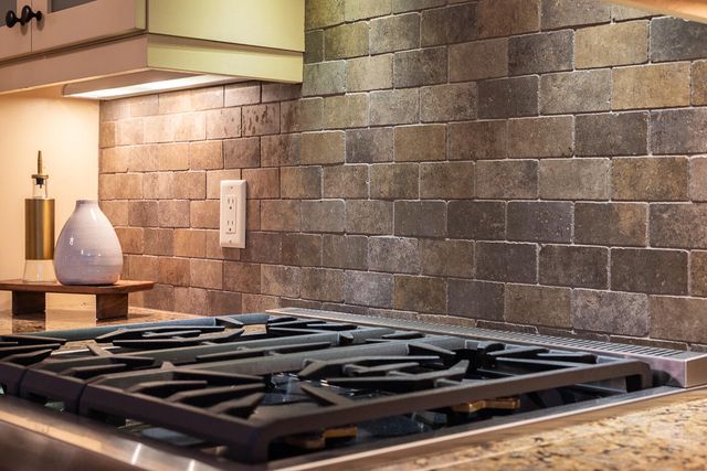 19085 NW Mt Hood Place, Bend, OR 97703