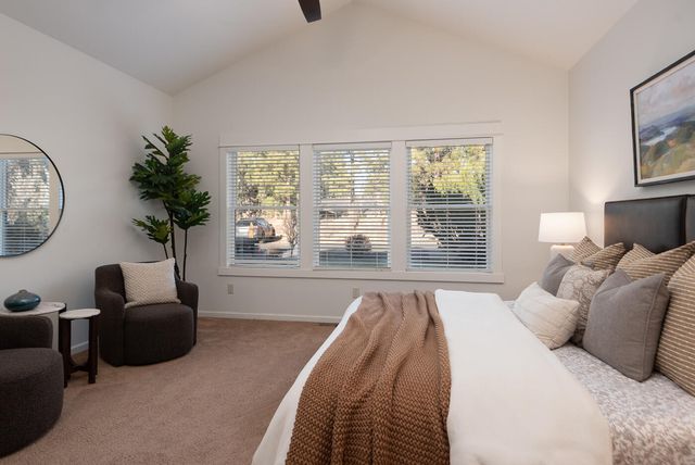 19085 NW Mt Hood Place, Bend, OR 97703