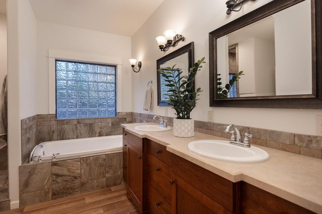 19085 NW Mt Hood Place, Bend, OR 97703