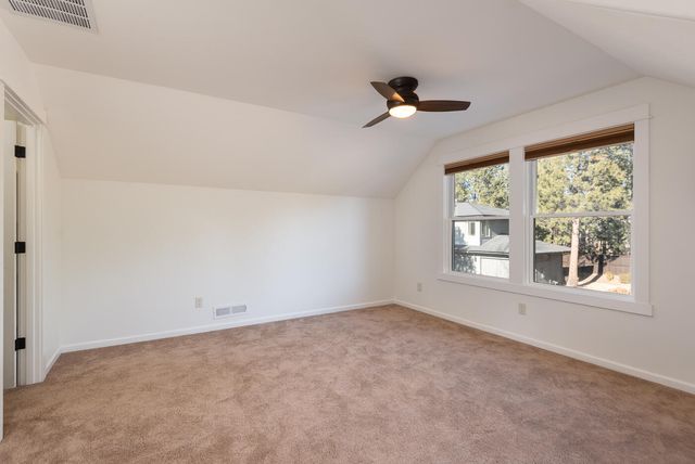 19085 NW Mt Hood Place, Bend, OR 97703