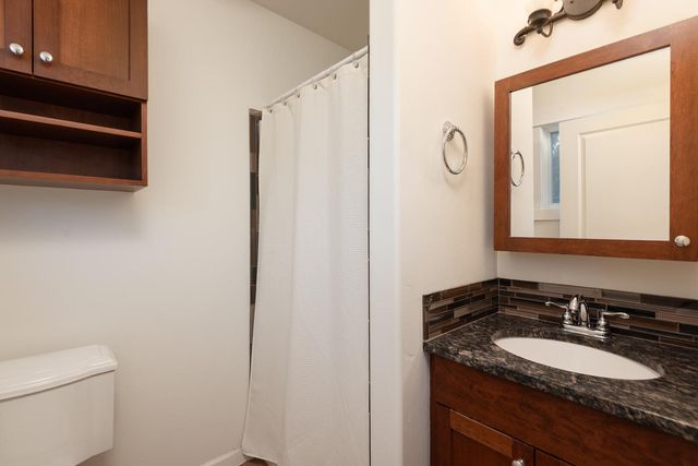 19085 NW Mt Hood Place, Bend, OR 97703