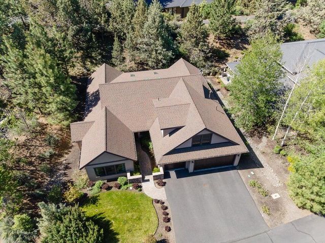 19085 NW Mt Hood Place, Bend, OR 97703