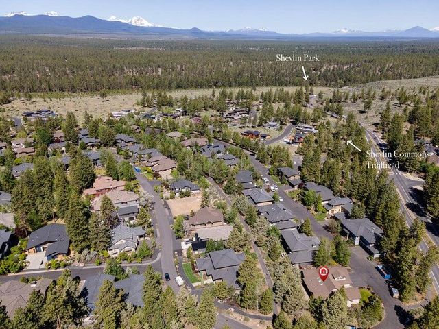 19085 NW Mt Hood Place, Bend, OR 97703