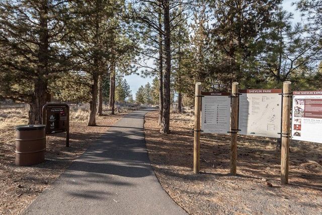 19085 NW Mt Hood Place, Bend, OR 97703