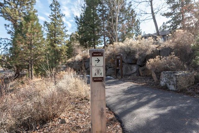 19085 NW Mt Hood Place, Bend, OR 97703