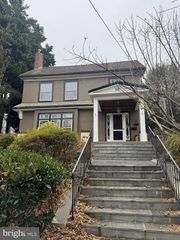 3812 MILITARY RD NW, Washington, DC 20015