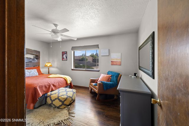 1655 Candlelight Drive, Las Cruces, NM 88011