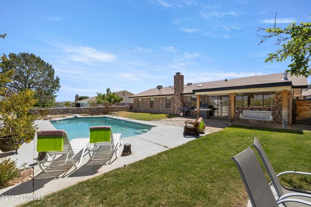 1655 Candlelight Drive, Las Cruces, NM 88011
