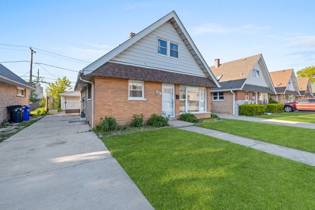 8422 W 45th Street, Lyons, IL 60534