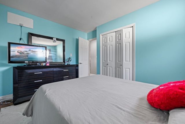 8422 W 45th Street, Lyons, IL 60534