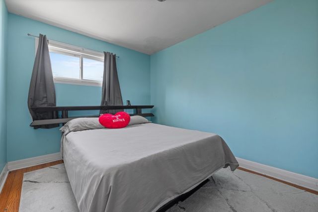 8422 W 45th Street, Lyons, IL 60534