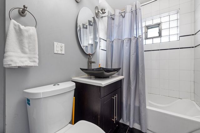 8422 W 45th Street, Lyons, IL 60534
