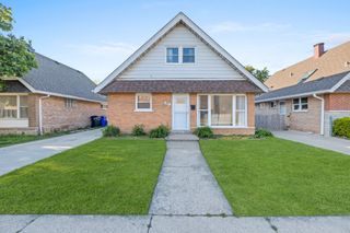 8422 W 45th Street, Lyons, IL 60534