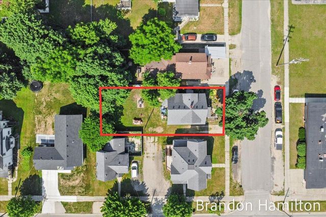 107 W Center Street, Belding, MI 48809