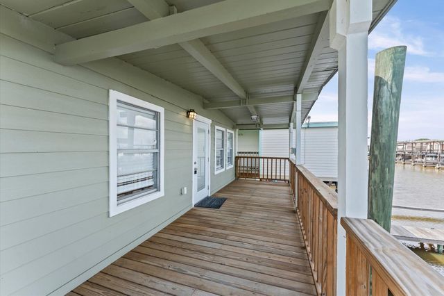 310 Marine Way, Freeport, TX 77541