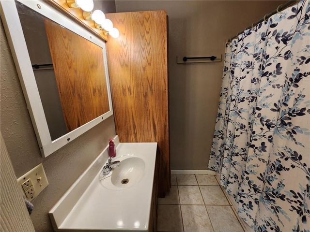 602 Grover Street, Warrensburg, MO 64093