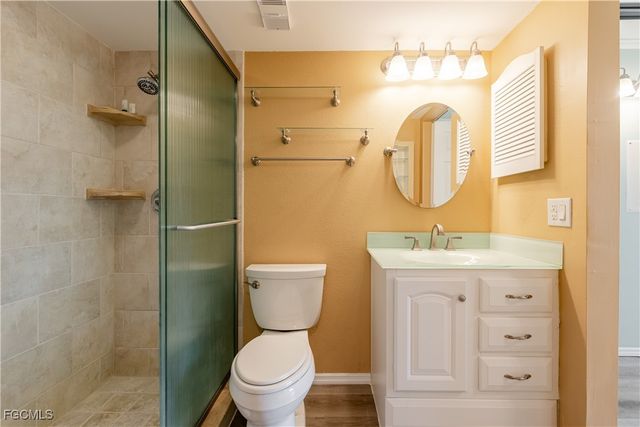 2875 Palm Beach BLVD 607, Fort Myers, FL 33916