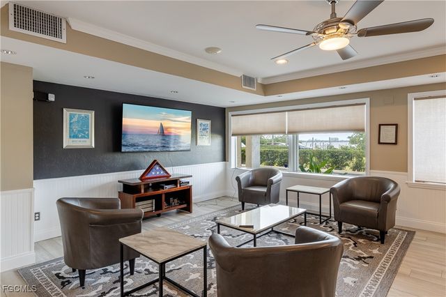 2875 Palm Beach BLVD 607, Fort Myers, FL 33916