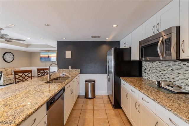 2875 Palm Beach BLVD 607, Fort Myers, FL 33916