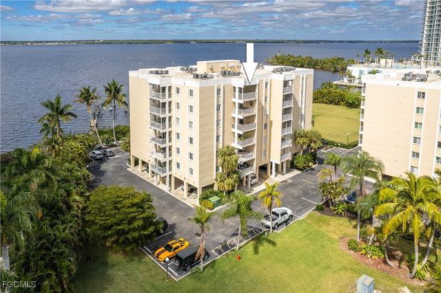 2875 Palm Beach BLVD 607, Fort Myers, FL 33916