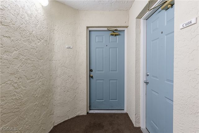 2875 Palm Beach BLVD 607, Fort Myers, FL 33916