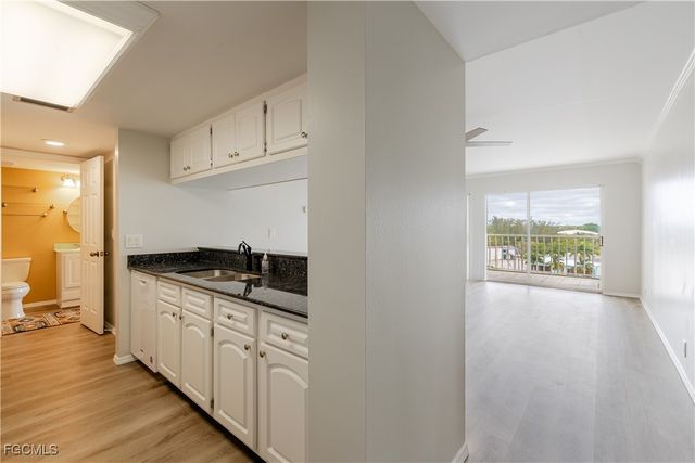 2875 Palm Beach BLVD 607, Fort Myers, FL 33916