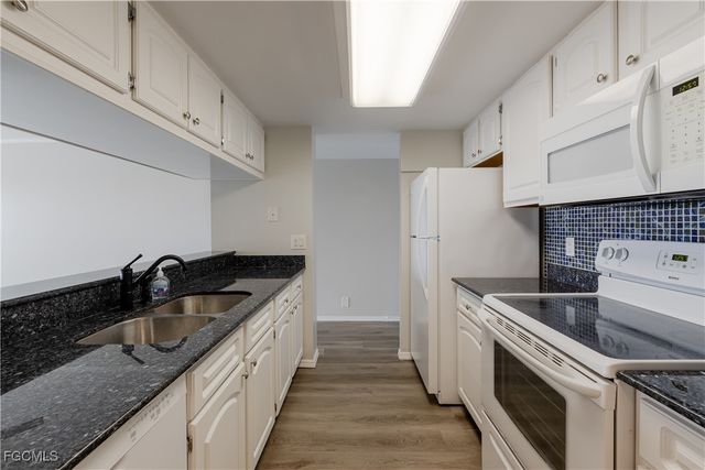 2875 Palm Beach BLVD 607, Fort Myers, FL 33916